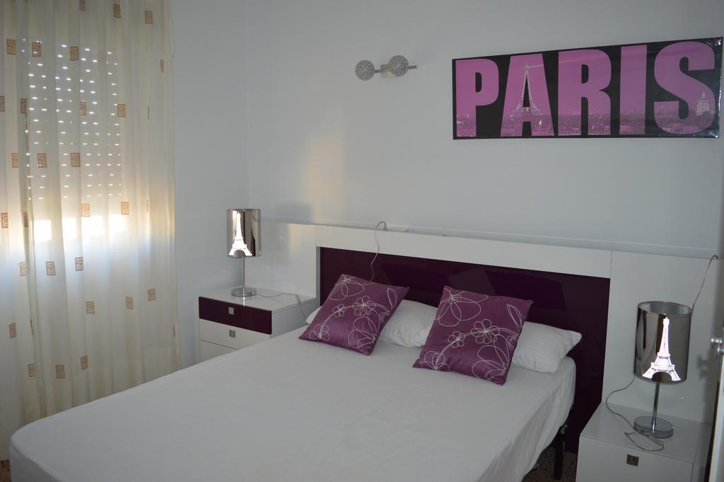 Apartamentos De Las Heras Ibiza-stad Kamer foto